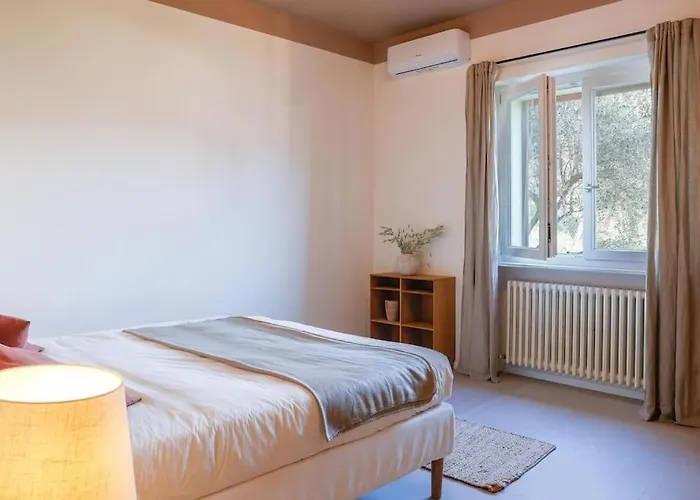 Villa Degli Ulivi - *